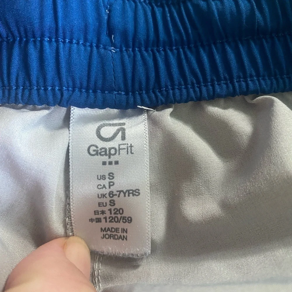 Gap fit boys Gray and Blue Athletic Shorts size S